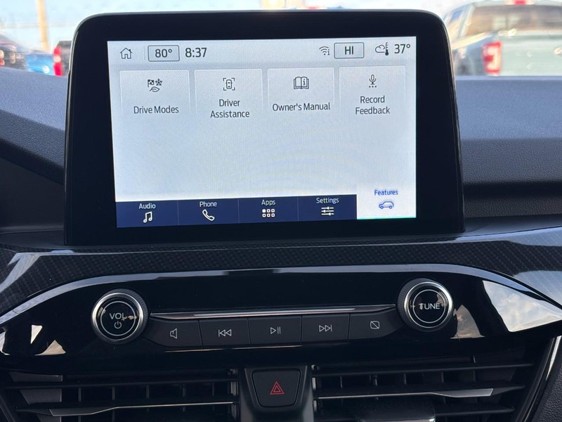 Ford Escape Vehicle Full-screen Gallery Image 23