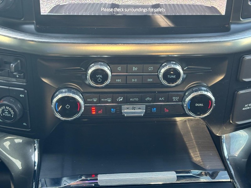 Ford F-150 Vehicle Full-screen Gallery Image 26