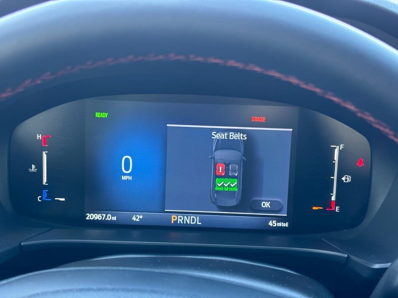 Ford Escape Vehicle Full-screen Gallery Image 22