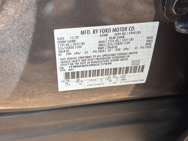 Ford Explorer Vehicle Full-screen Gallery Image 27