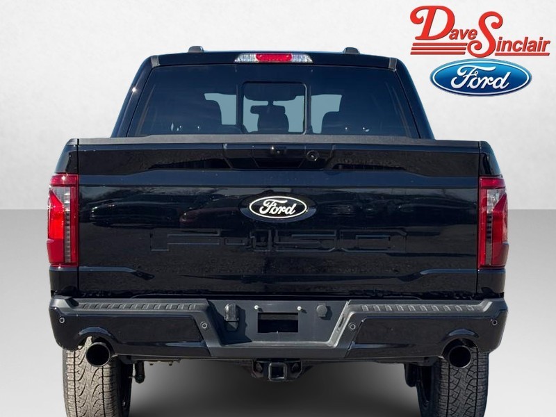 Ford F-150 Vehicle Full-screen Gallery Image 08