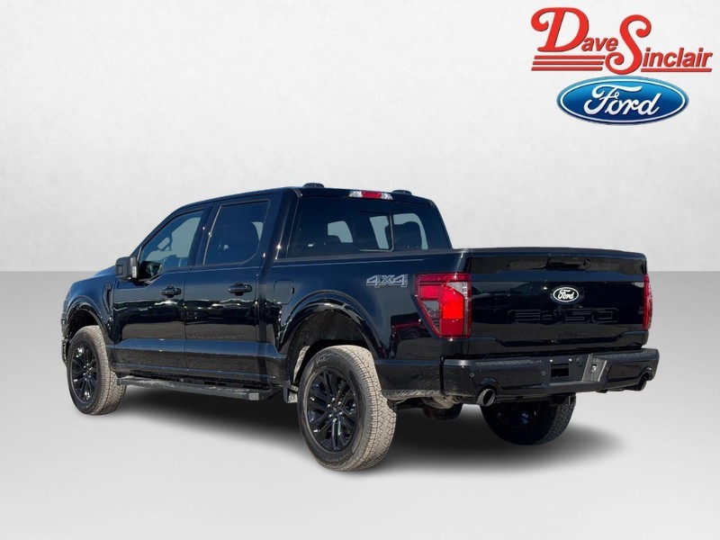 Ford F-150 Vehicle Full-screen Gallery Image 09