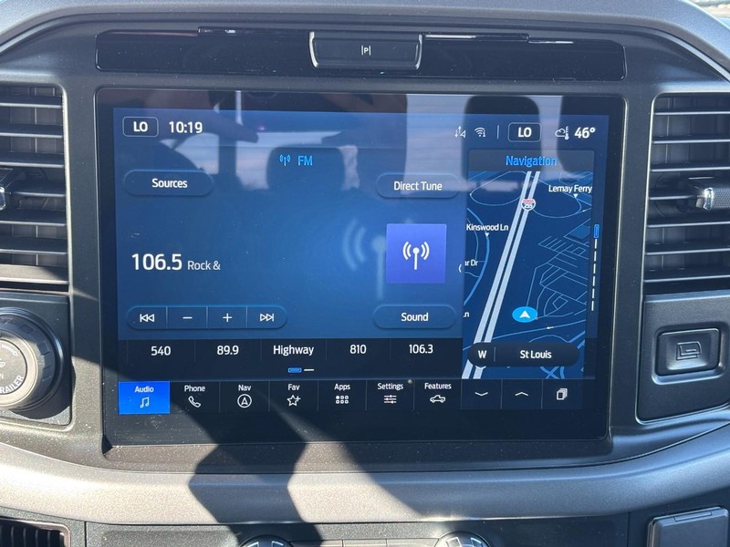 Ford F-150 Vehicle Full-screen Gallery Image 23