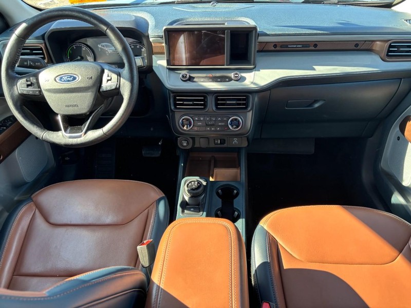 Ford Maverick Vehicle Full-screen Gallery Image 14