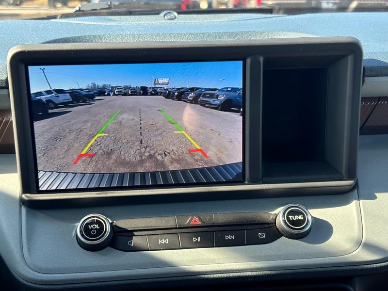 Ford Maverick Vehicle Full-screen Gallery Image 24