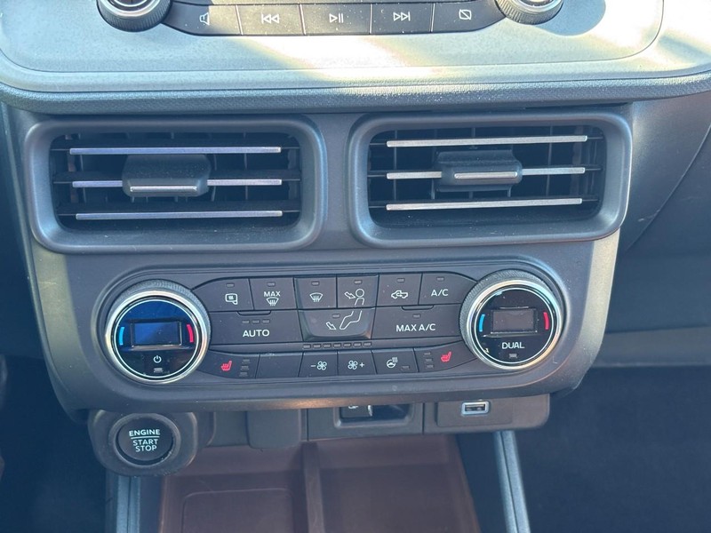 Ford Maverick Vehicle Full-screen Gallery Image 25