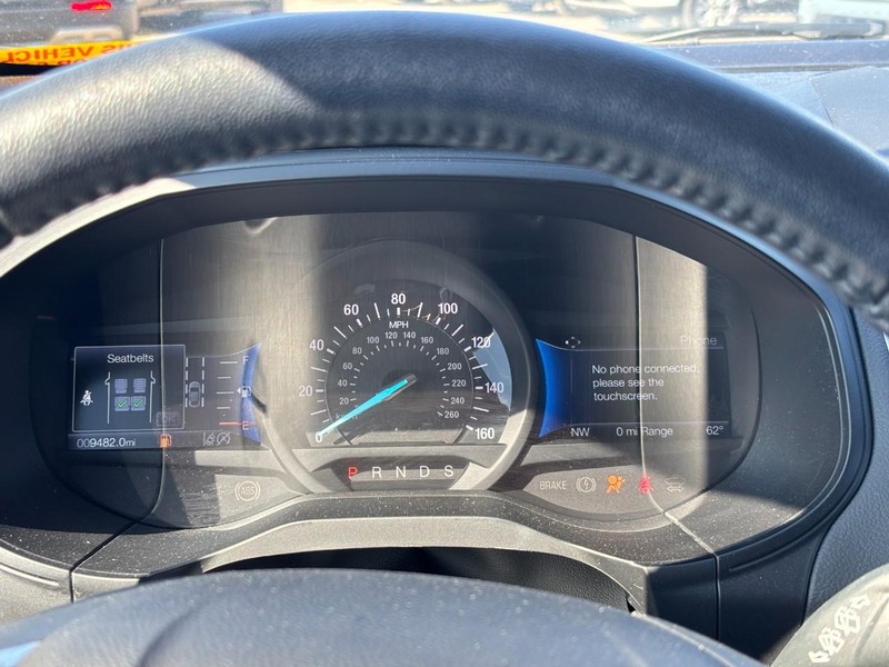 Ford Edge Vehicle Full-screen Gallery Image 22