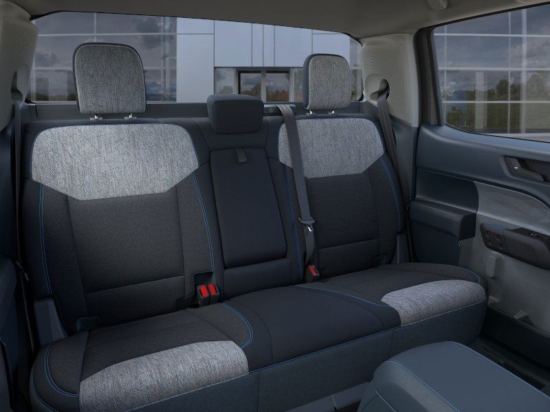 Ford Maverick Vehicle Full-screen Gallery Image 13