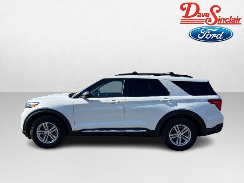 Ford Explorer Vehicle Full-screen Gallery Image 10