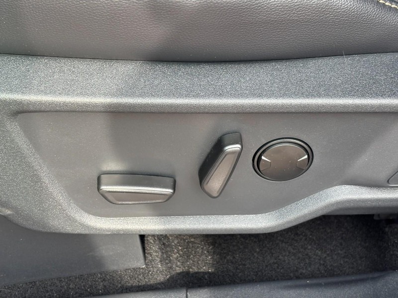 Ford Bronco Vehicle Image 17