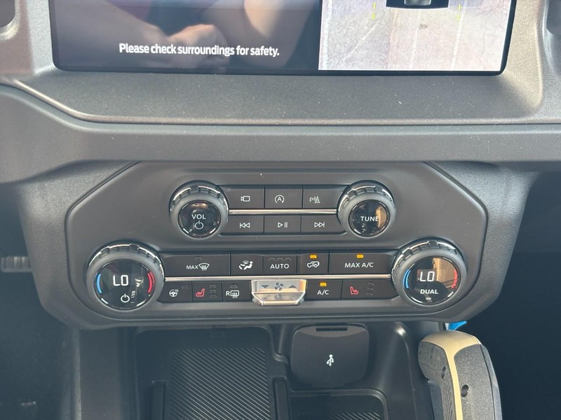 Ford Bronco Vehicle Image 25