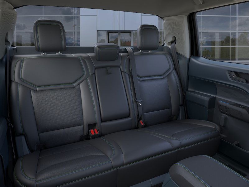 Ford Maverick Vehicle Full-screen Gallery Image 13