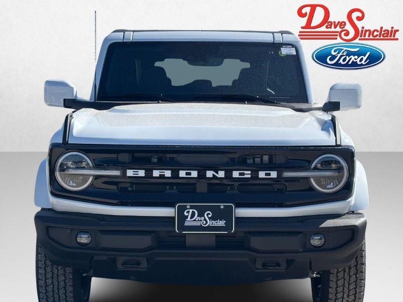 Ford Bronco Vehicle Image 02