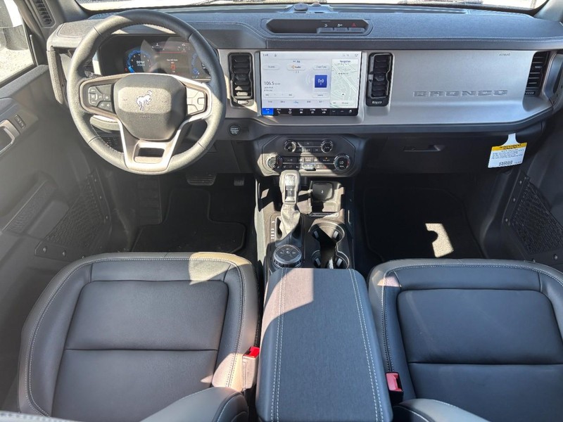 Ford Bronco Vehicle Image 13