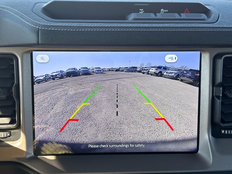 Ford Bronco Vehicle Image 25