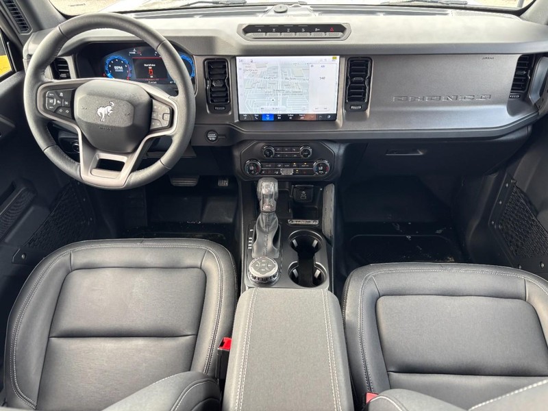 Ford Bronco Vehicle Image 13