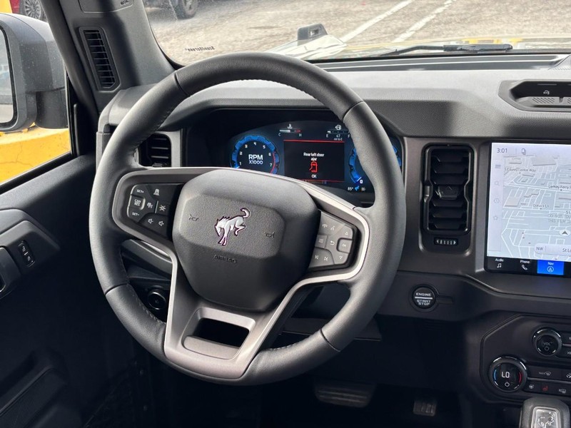 Ford Bronco Vehicle Image 14