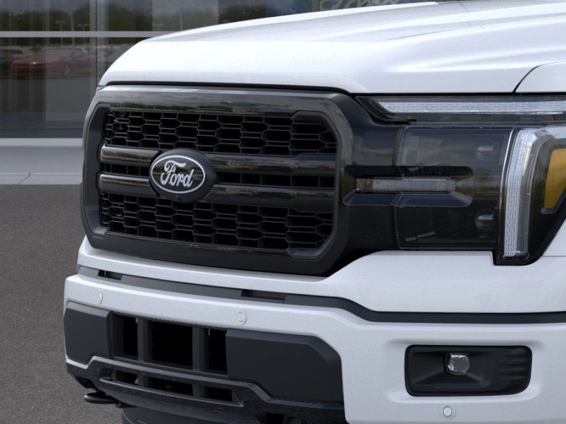 Ford F-150 Vehicle Full-screen Gallery Image 19
