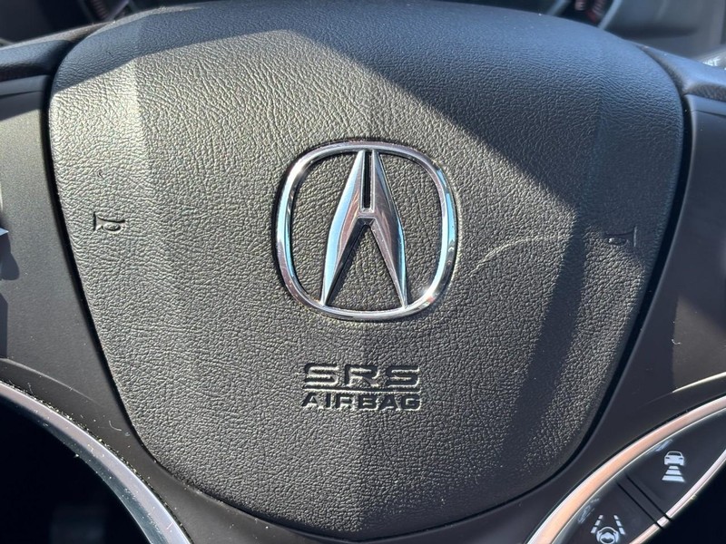 Acura MDX Vehicle Full-screen Gallery Image 19