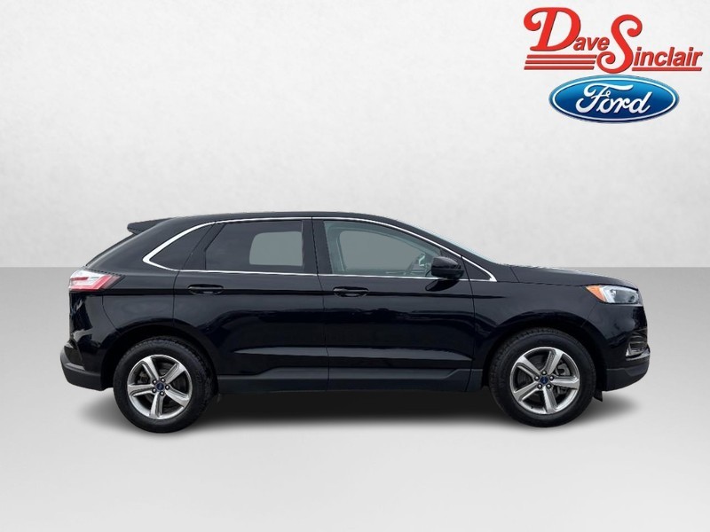 Ford Edge Vehicle Full-screen Gallery Image 05
