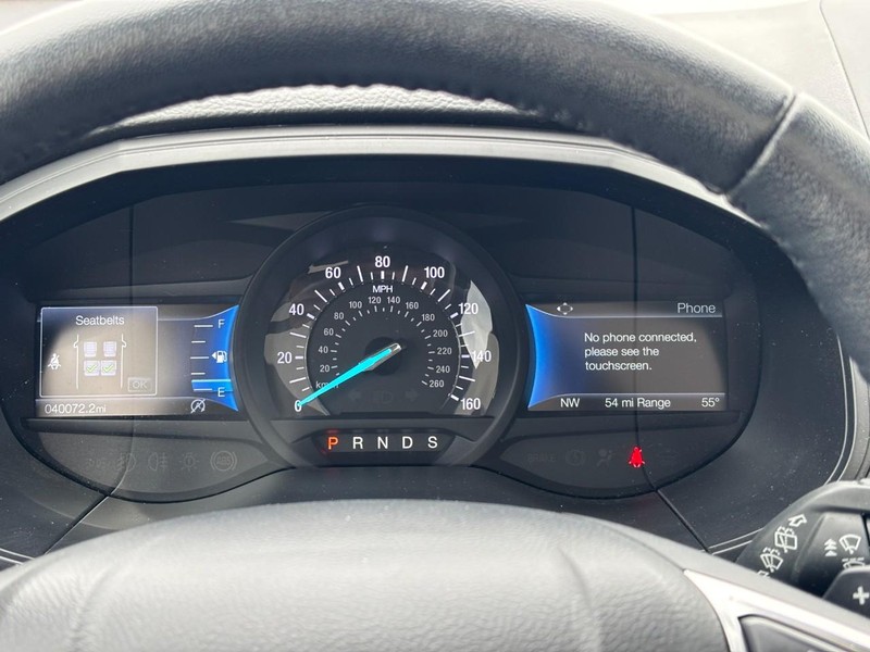 Ford Edge Vehicle Full-screen Gallery Image 22