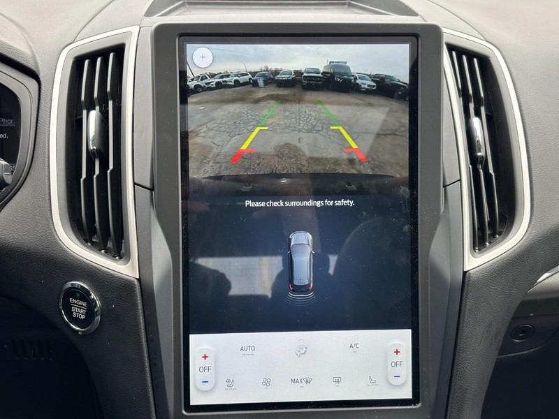 Ford Edge Vehicle Full-screen Gallery Image 24