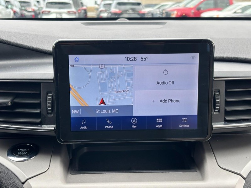 Ford Explorer Vehicle Full-screen Gallery Image 24