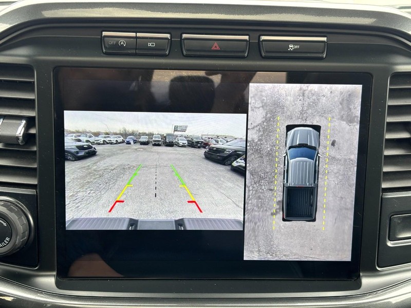 Ford F-150 Vehicle Full-screen Gallery Image 24