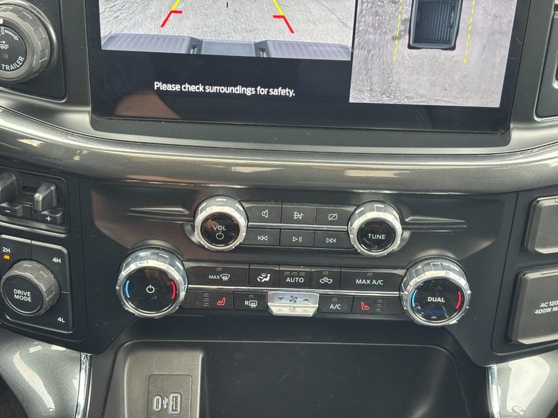 Ford F-150 Vehicle Full-screen Gallery Image 25