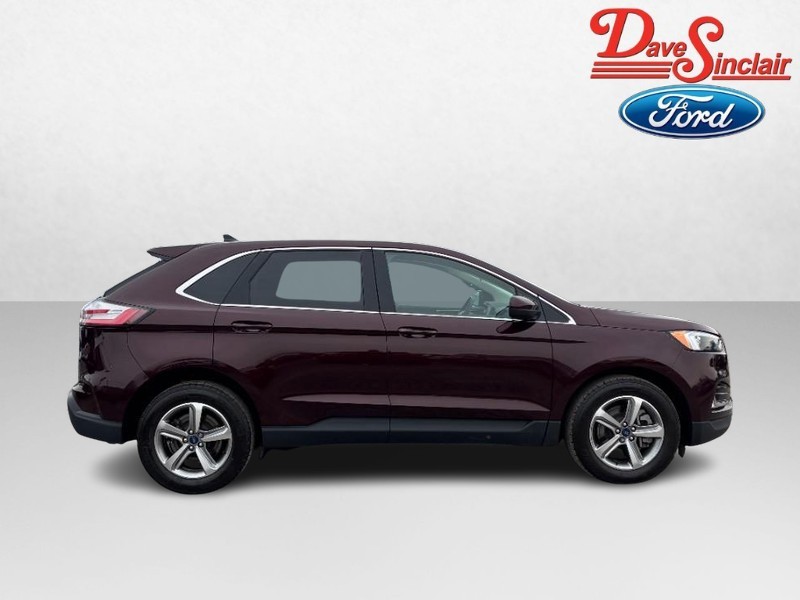 Ford Edge Vehicle Full-screen Gallery Image 05