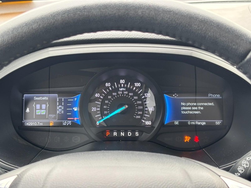 Ford Edge Vehicle Full-screen Gallery Image 22