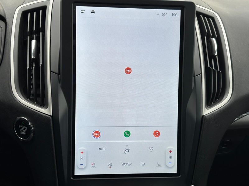 Ford Edge Vehicle Full-screen Gallery Image 23