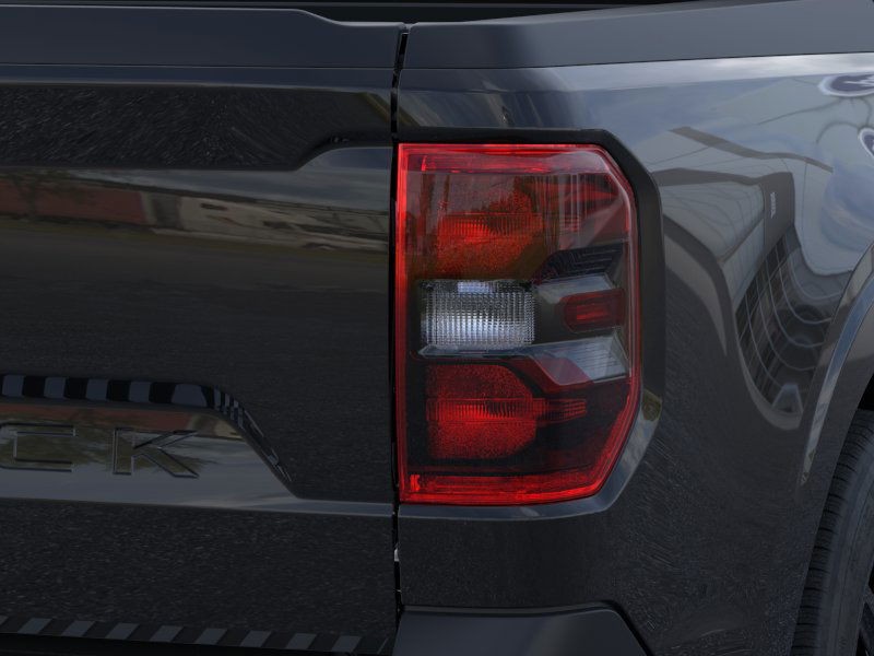 Ford Maverick Vehicle Full-screen Gallery Image 24