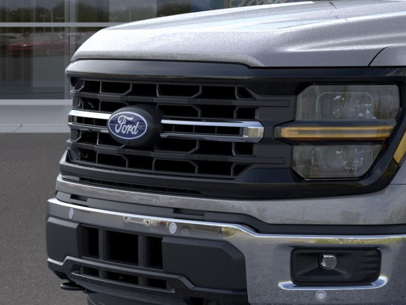 Ford F-150 Vehicle Full-screen Gallery Image 19