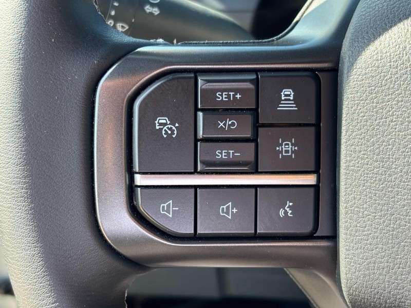 Ford F-150 Vehicle Full-screen Gallery Image 18