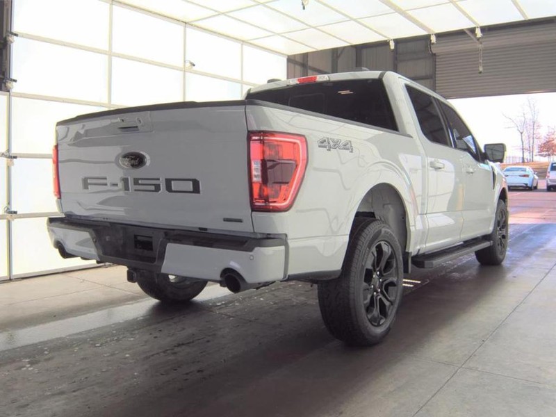 Ford F-150 Vehicle Full-screen Gallery Image 02