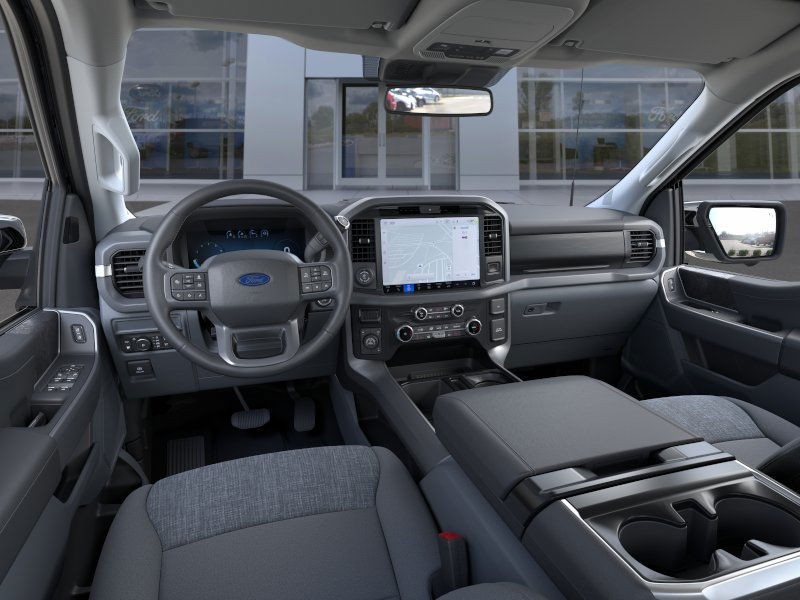 Ford F-150 Vehicle Full-screen Gallery Image 11