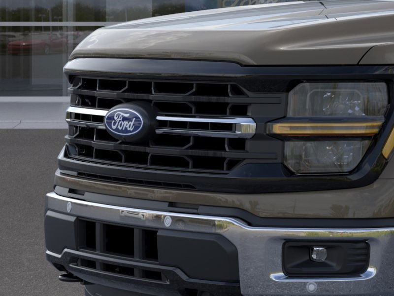 Ford F-150 Vehicle Full-screen Gallery Image 19