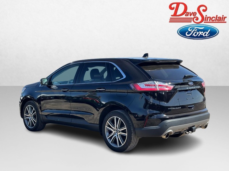 Ford Edge Vehicle Full-screen Gallery Image 09