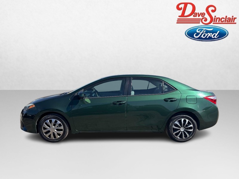 Toyota Corolla Vehicle Full-screen Gallery Image 10