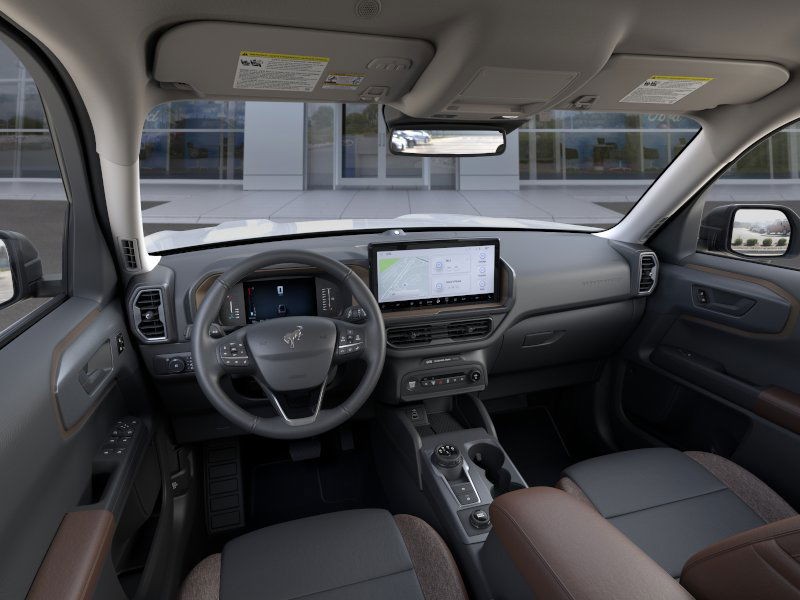 Ford Bronco Sport Vehicle Full-screen Gallery Image 11