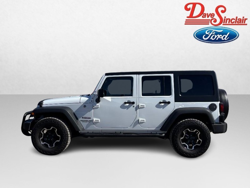 Jeep Wrangler Unlimited Vehicle Full-screen Gallery Image 10