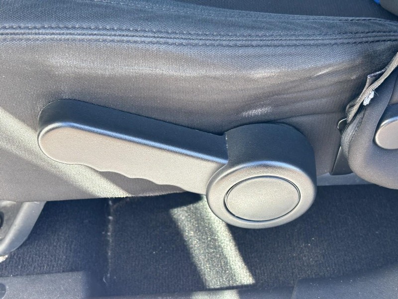 Jeep Wrangler Unlimited Vehicle Full-screen Gallery Image 16