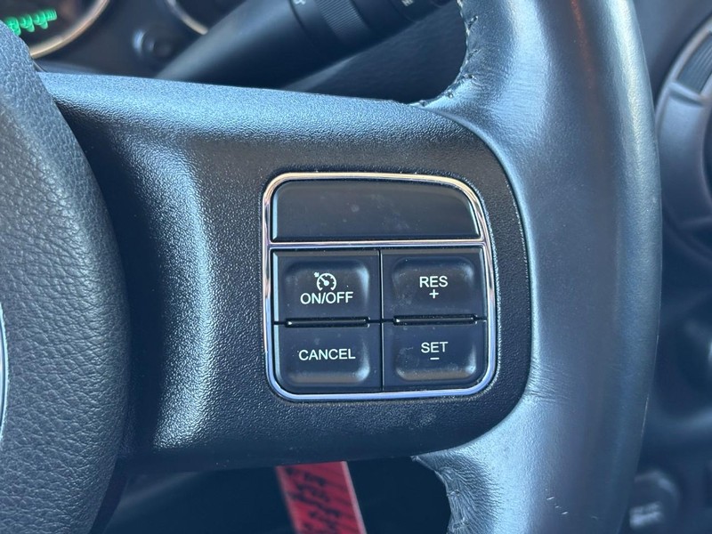 Jeep Wrangler Unlimited Vehicle Full-screen Gallery Image 20