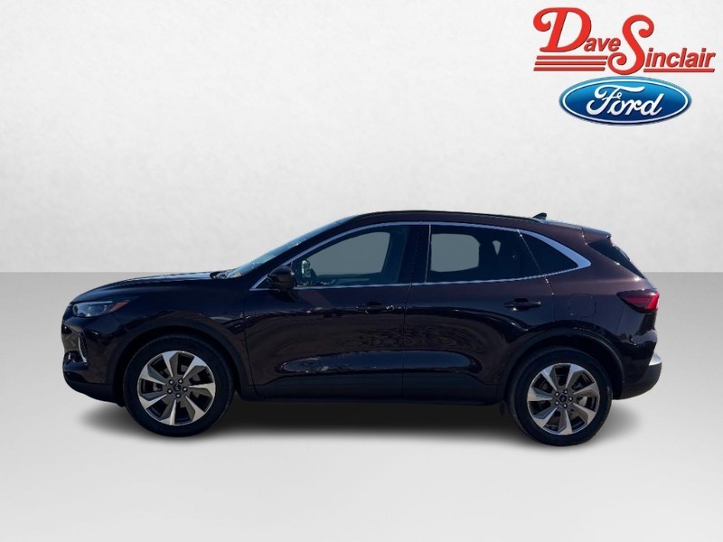 Ford Escape Vehicle Full-screen Gallery Image 10