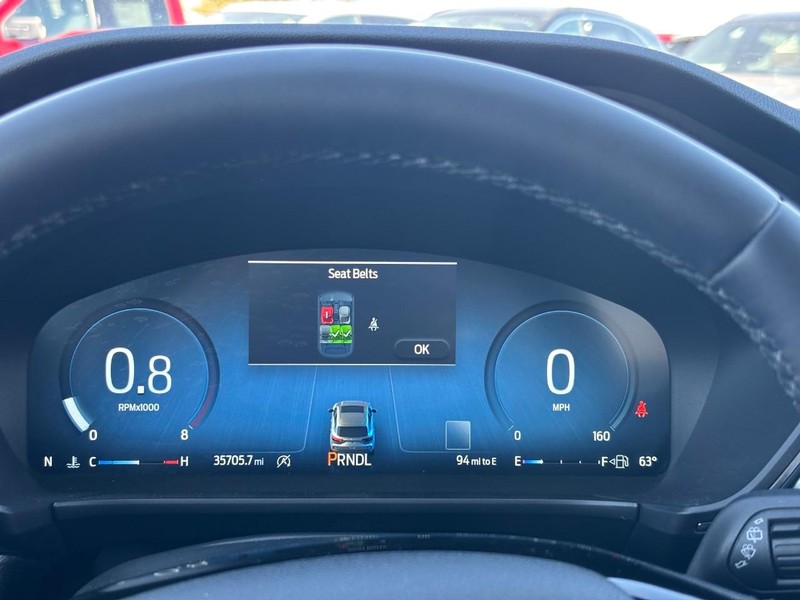 Ford Escape Vehicle Full-screen Gallery Image 21