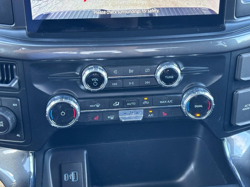 Ford F-150 Vehicle Full-screen Gallery Image 25