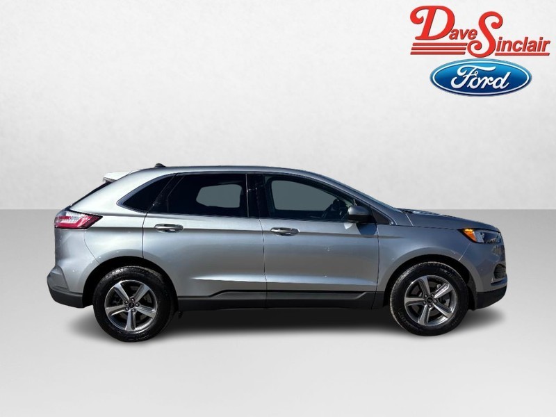 Ford Edge Vehicle Full-screen Gallery Image 05