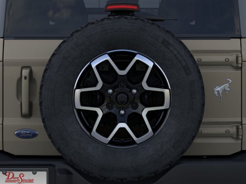 Ford Bronco Vehicle Full-screen Gallery Image 25