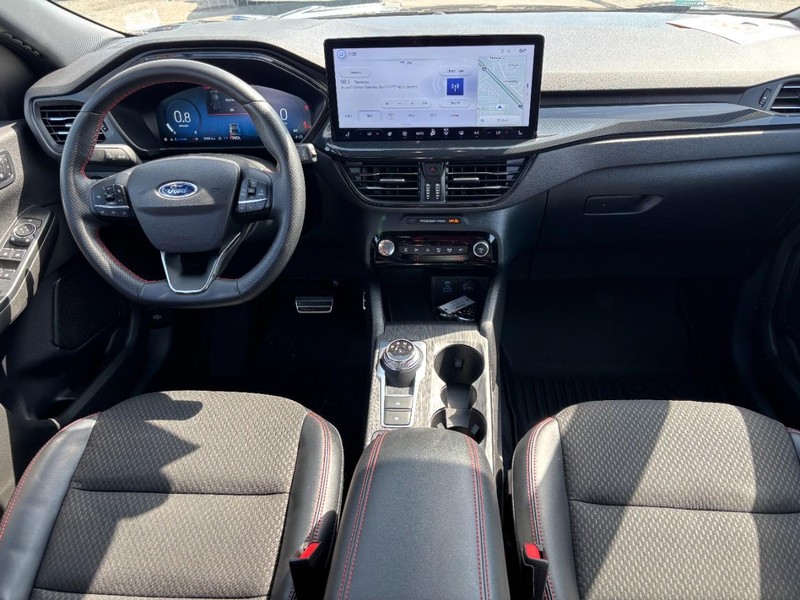 Ford Escape Vehicle Full-screen Gallery Image 14